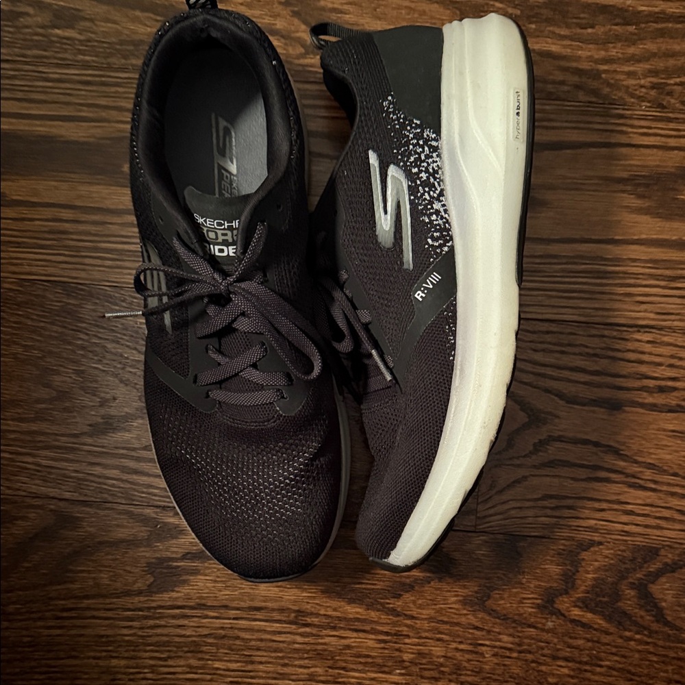 Skechers Black and White Men's Athletic Shoes I Go Ride 8